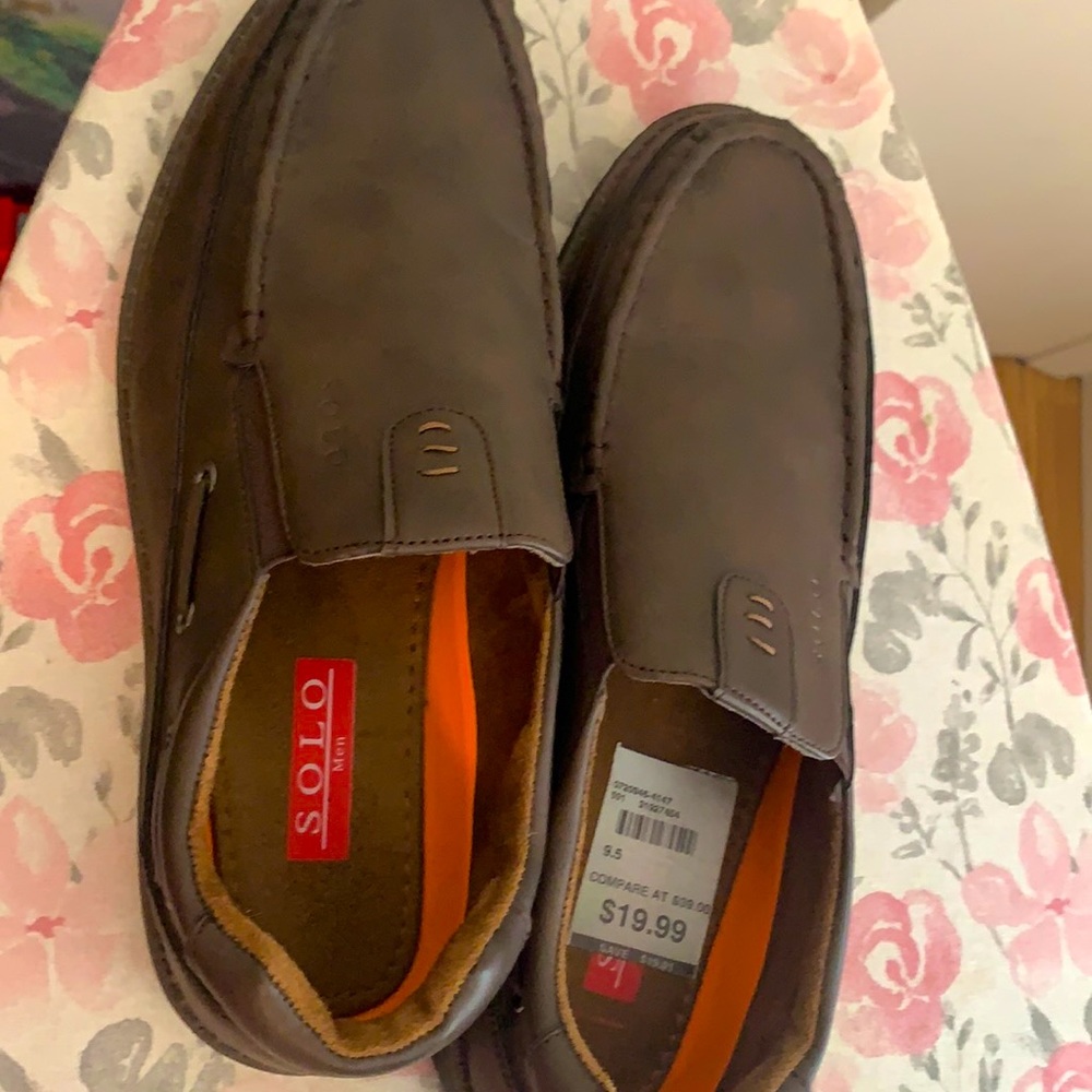 Men’s dress shoes